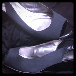 Black satin pee toe , sling back beautiful
